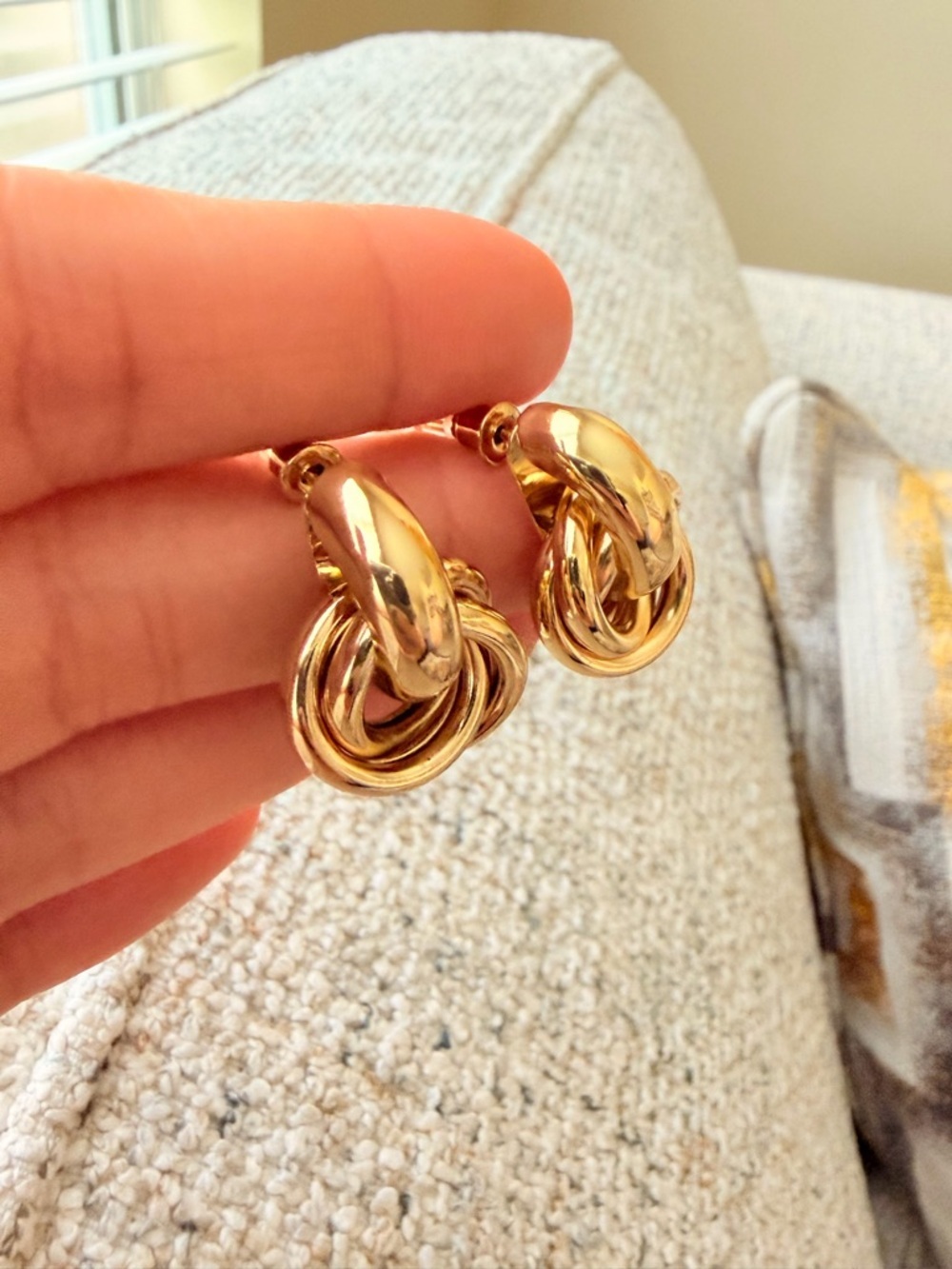 Knot Gold Beautiful Earrings - Picture 3 of 5